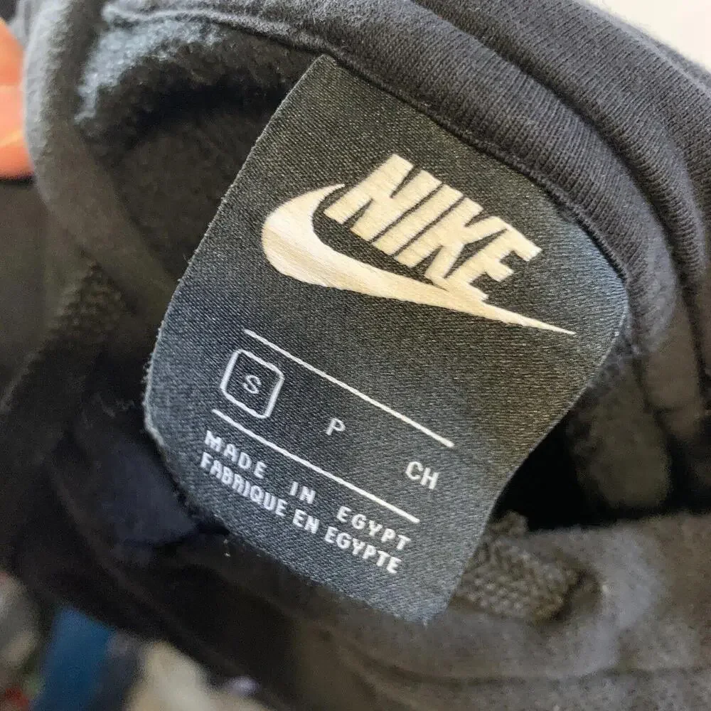 Nike Kyrie Irving Spongebob Pineapple House Hoodie Black‎ Mens Small Black Blue